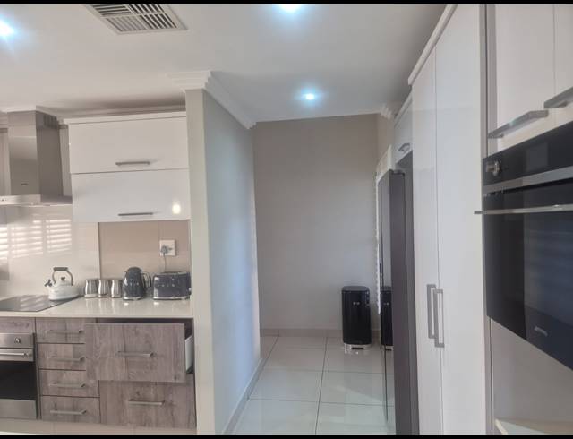 4 BEDROOM TOWNHOUSE FOR SALE IN IZINGA ESTATE